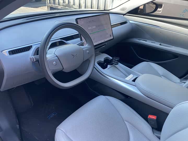 Фото 7 - XPeng Mona M03