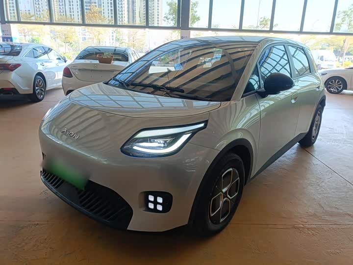 Фото 2 - GAC Aion UT