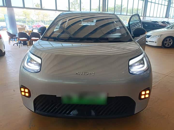 Фото 3 - GAC Aion UT