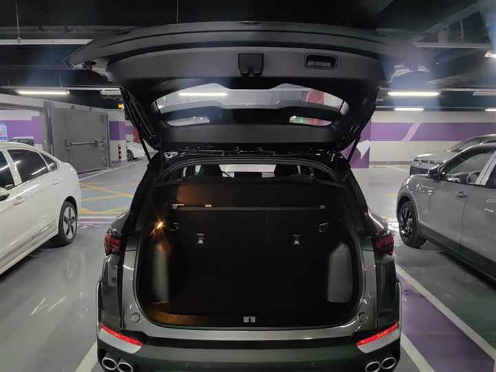 Фото 9 - Geely Coolray