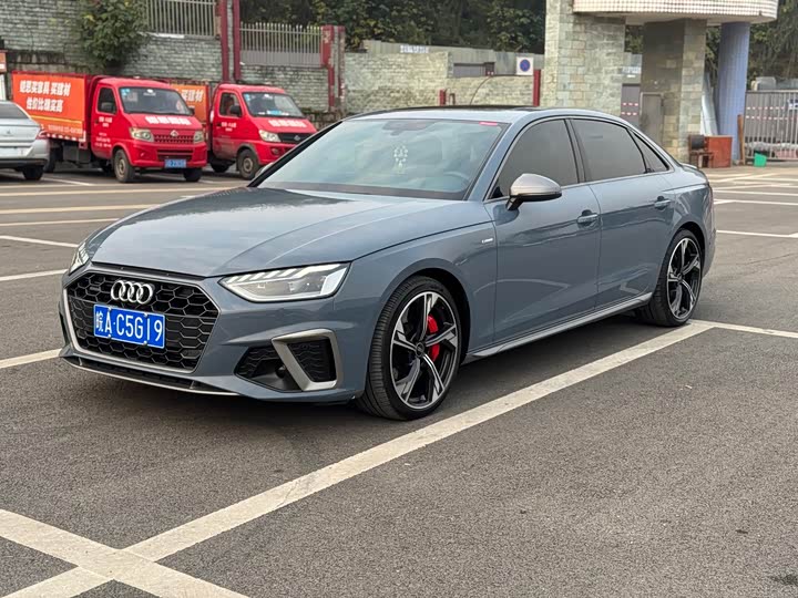 Фото 1 - Audi A4L