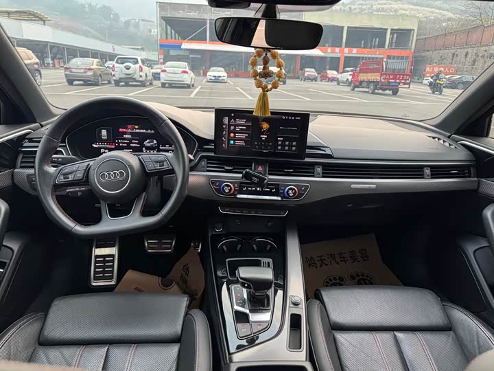 Фото 7 - Audi A4L