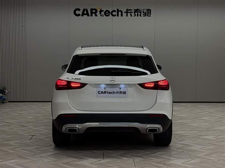 Фото 6 - Mercedes-Benz GLA-Class