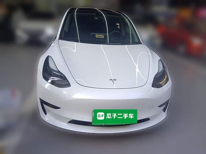 Фото 5 - Tesla Model 3