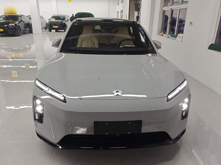 Фото 3 - Nio ET5T