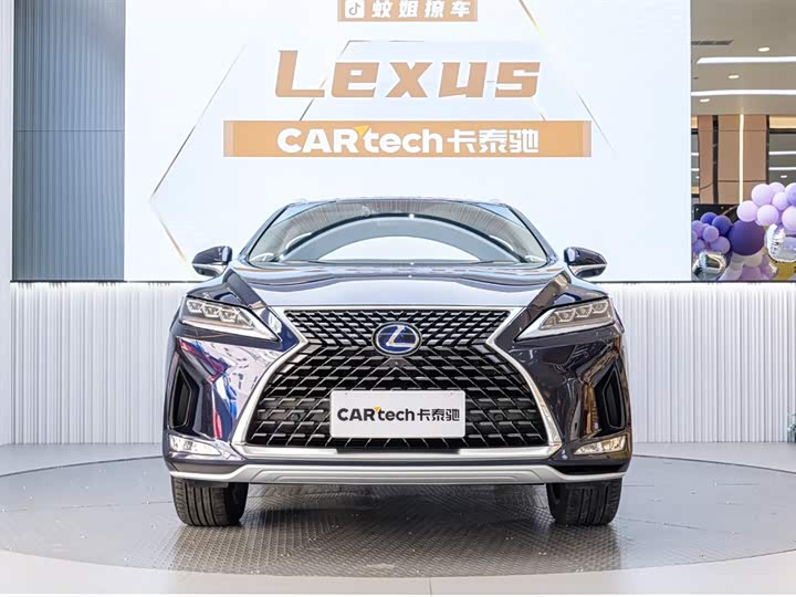 Фото 1 - Lexus RX