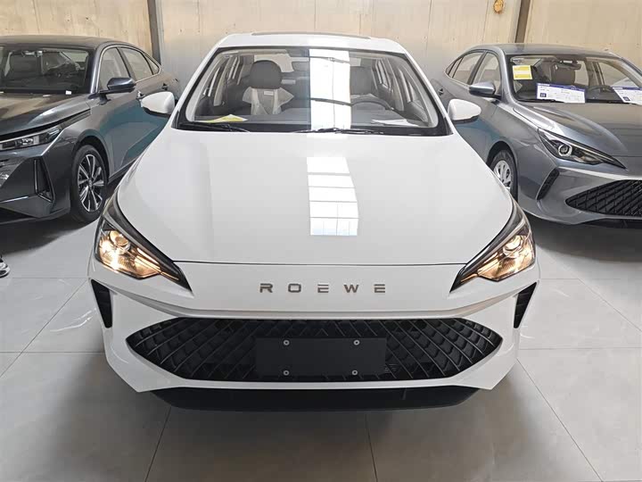 Фото 3 - Roewe i5