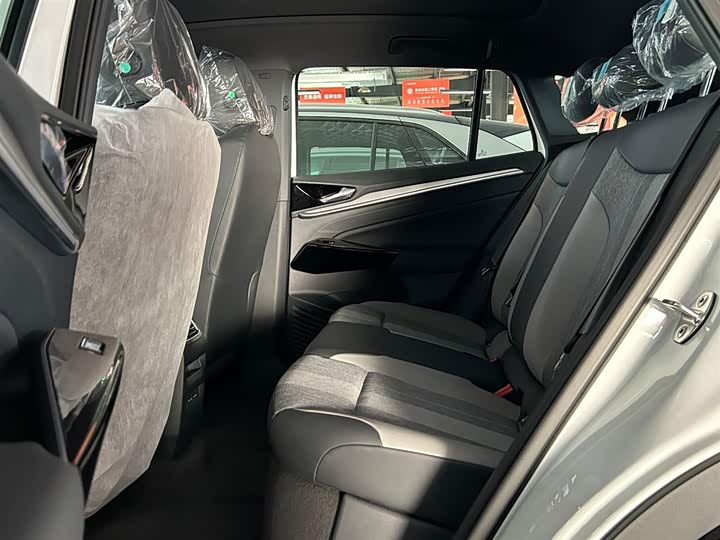 Фото 8 - Volkswagen ID.4 Crozz