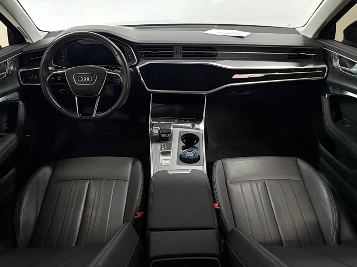 Фото 8 - Audi A6