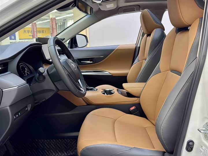 Фото 8 - Toyota Venza