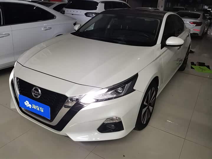 Фото 1 - Nissan Teana