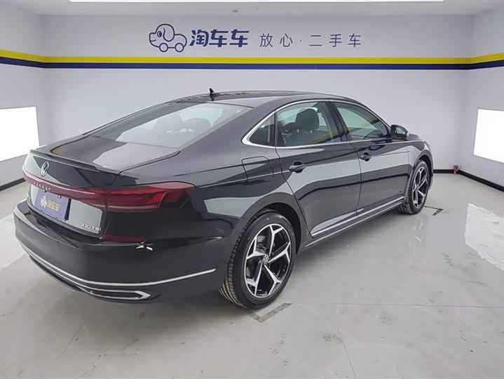 Фото 3 - Volkswagen Passat