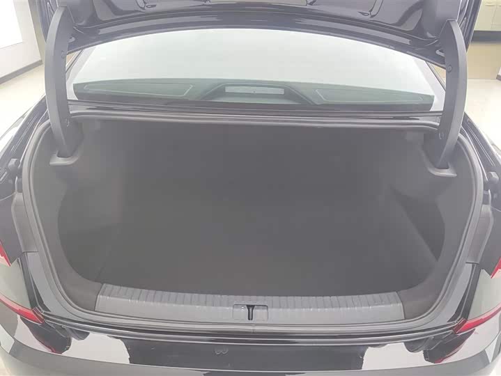 Фото 4 - Volkswagen Passat