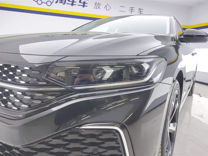 Фото 5 - Volkswagen Passat