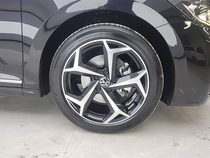 Фото 6 - Volkswagen Passat