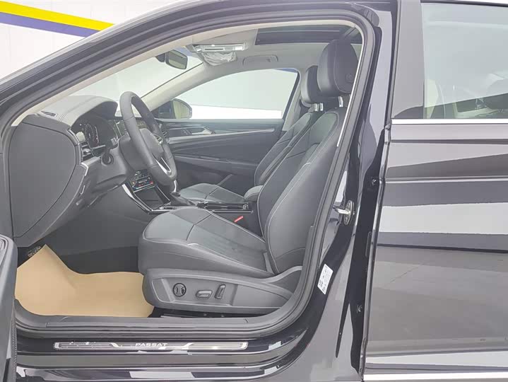 Фото 9 - Volkswagen Passat