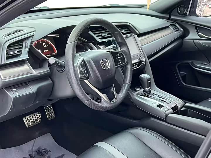 Фото 3 - Honda Civic