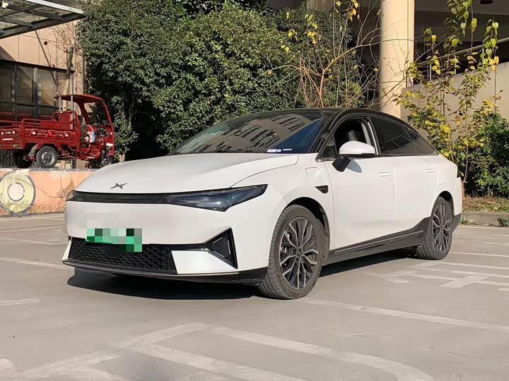 Фото 1 - XPeng P5