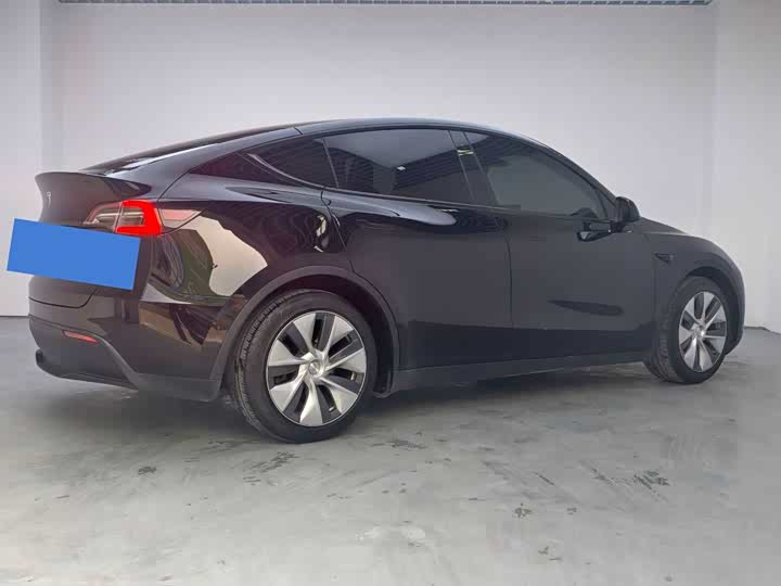 Фото 4 - Tesla Model Y