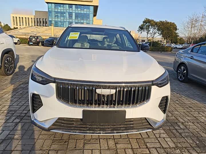 Фото 3 - Geely Atlas