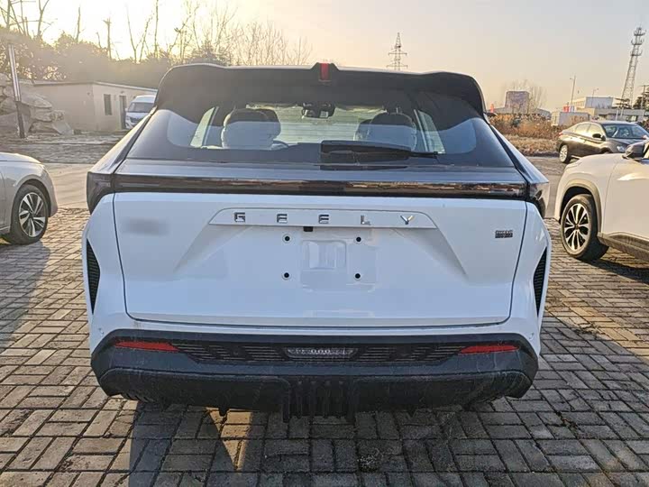 Фото 6 - Geely Atlas