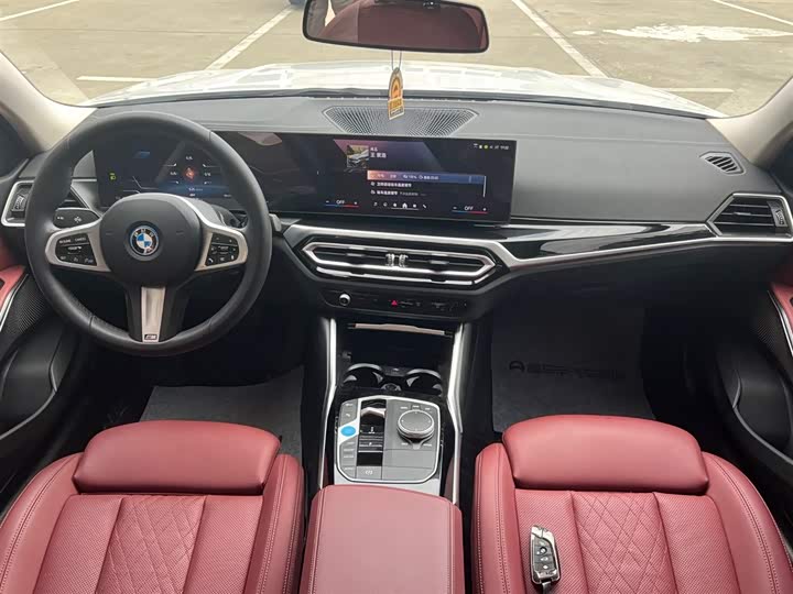 Фото 6 - BMW i3