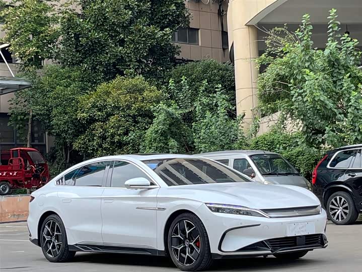 Фото 3 - BYD Han