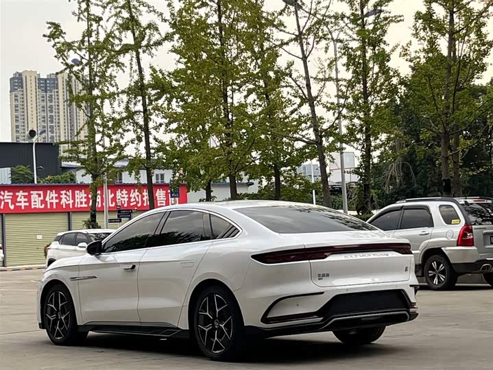 Фото 9 - BYD Han