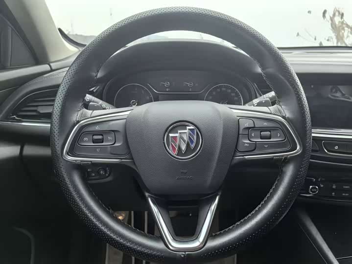 Фото 7 - Buick Regal