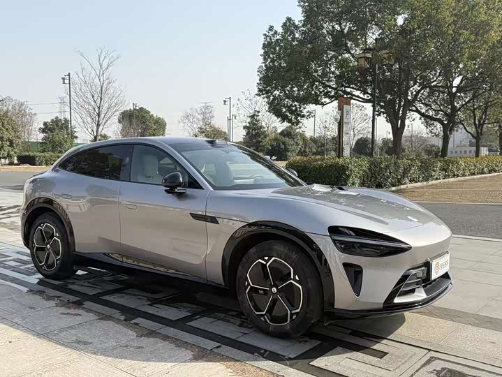 Фото 3 - Xiaomi YU7