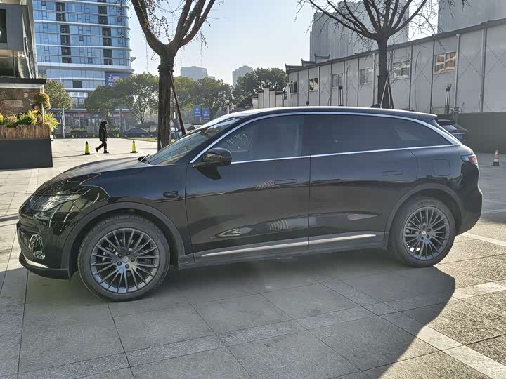 Фото 9 - Leapmotor C11