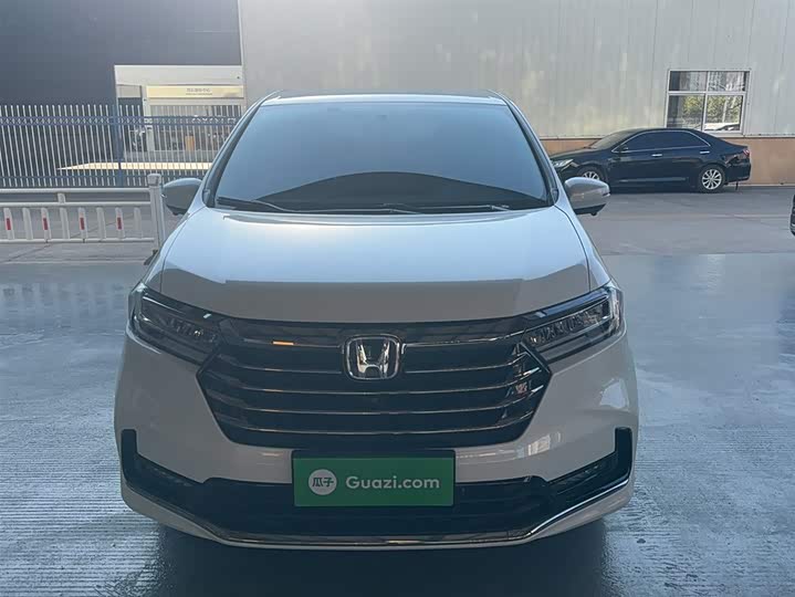 Фото 3 - Honda Odyssey