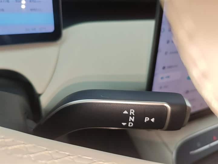 Фото 6 - Nio ET5T