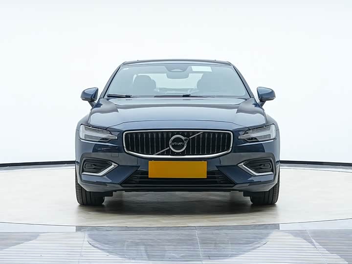 Фото 2 - Volvo S60
