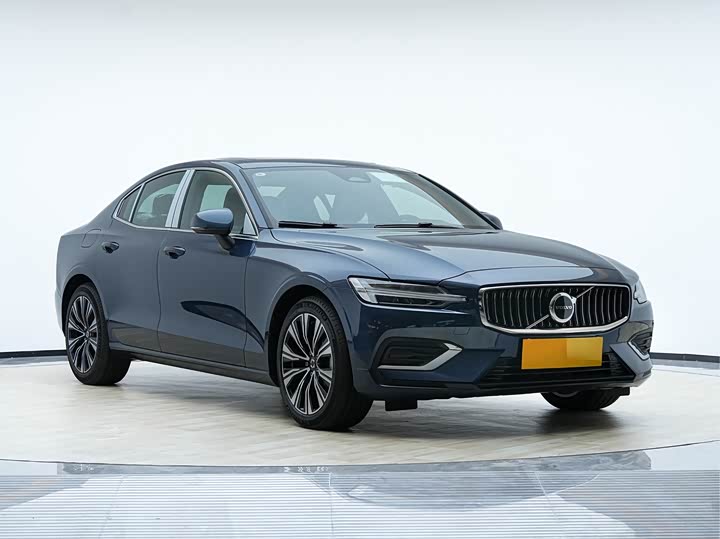 Фото 3 - Volvo S60