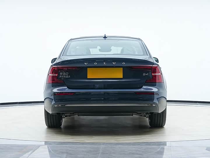 Фото 5 - Volvo S60