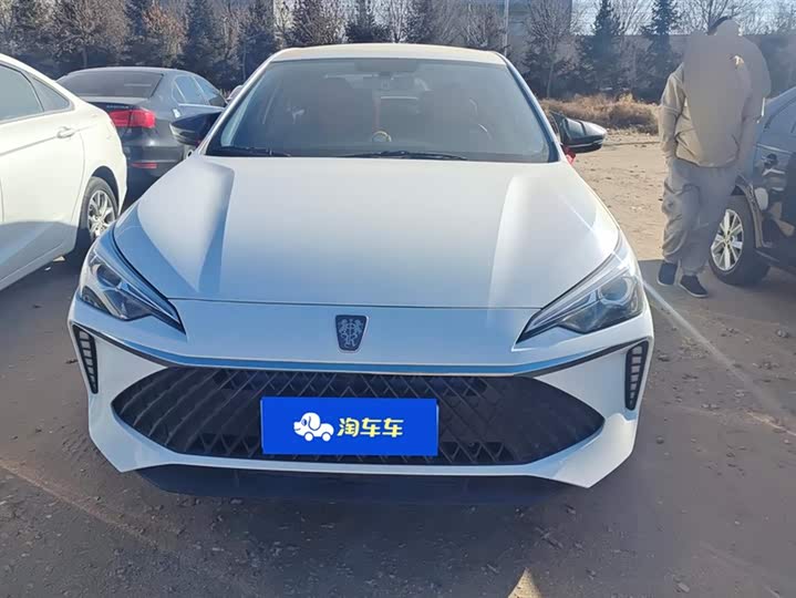 Фото 2 - Roewe i5