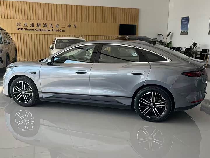 Фото 3 - BYD Qin L