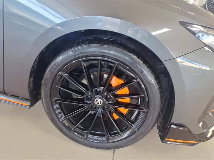 Фото 6 - Changan UNI-V