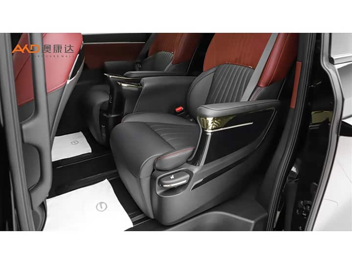 Фото 7 - GAC Trumpchi M8