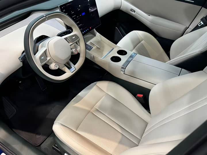 Фото 8 - Xiaomi YU7