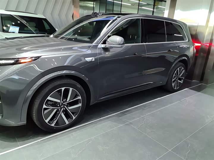 Фото 6 - LiXiang L9