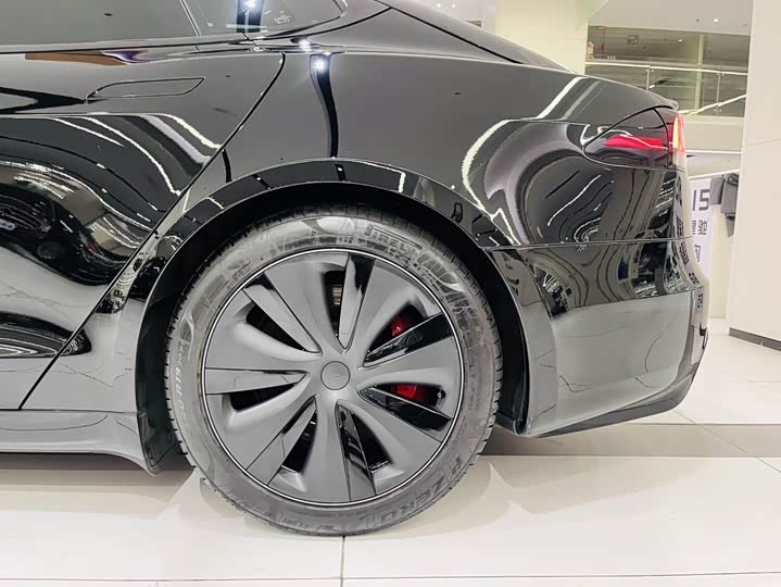 Фото 5 - Tesla Model S