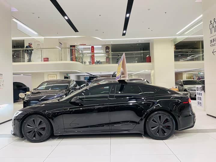 Фото 6 - Tesla Model S