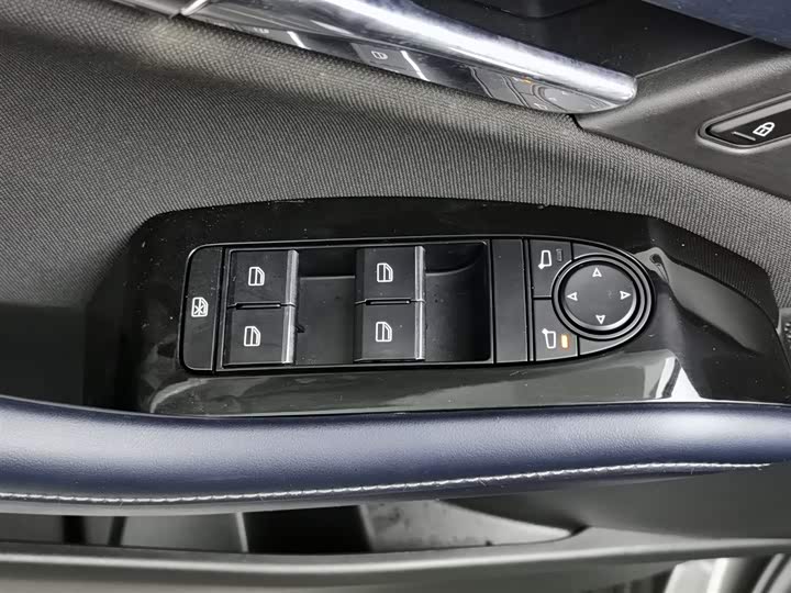 Фото 9 - Mazda CX-30