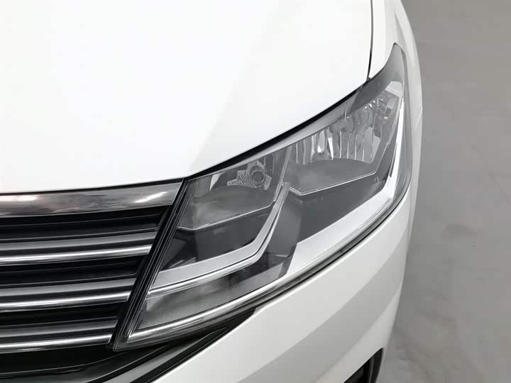 Фото 7 - Volkswagen Lavida