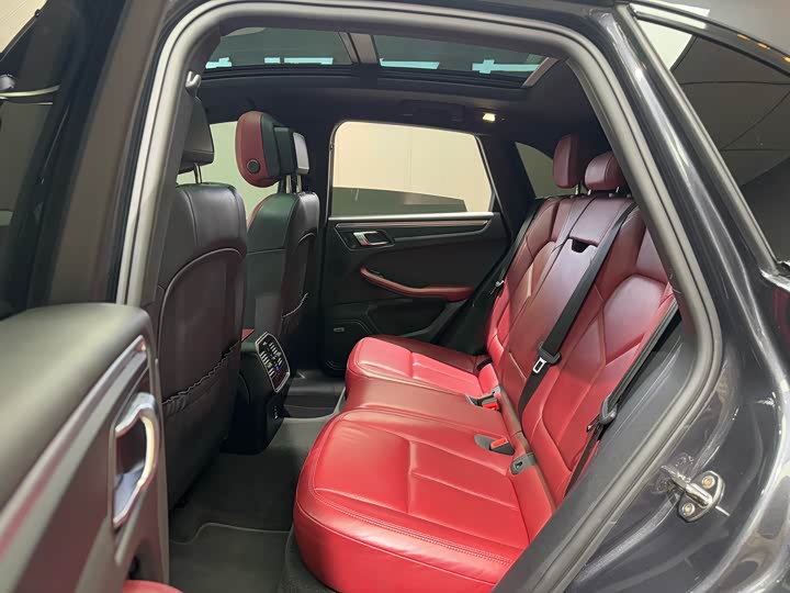 Фото 7 - Porsche Macan