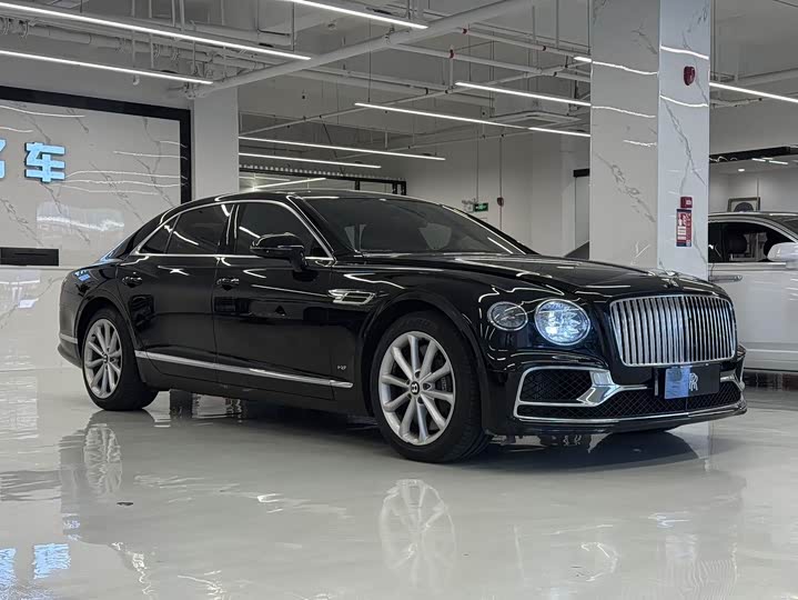 Фото 3 - Bentley Flying Spur