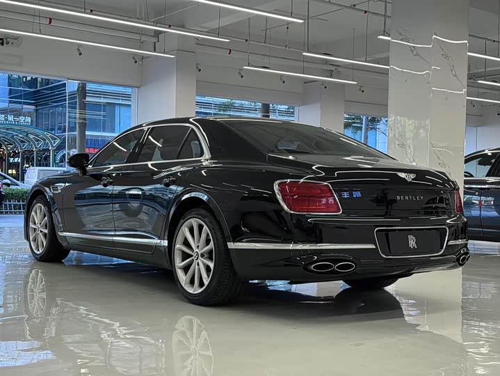 Фото 6 - Bentley Flying Spur