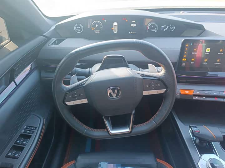 Фото 3 - Changan UNI-V